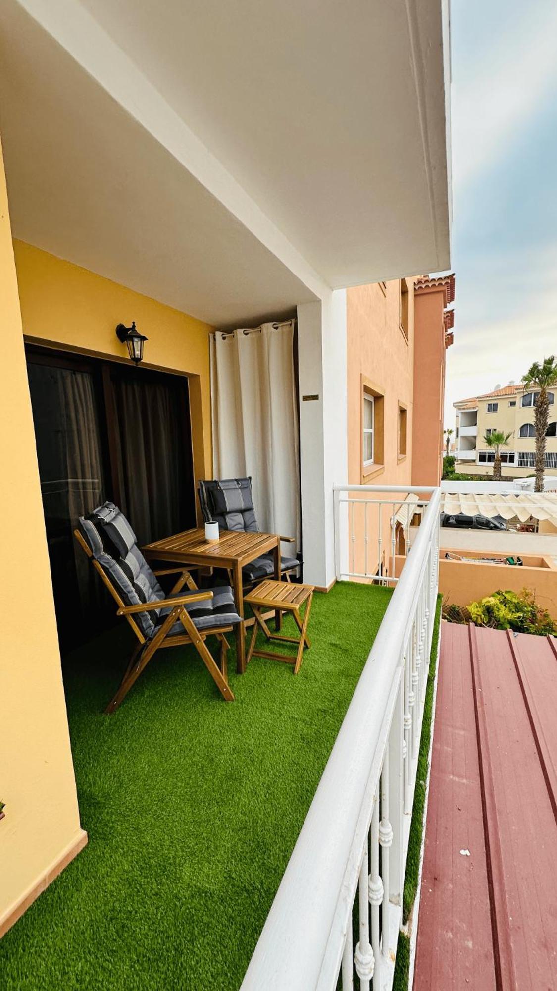 Apartamento Brisas Del Sur - Oasis Tenerife Sur Playa de San Juan  Luaran gambar