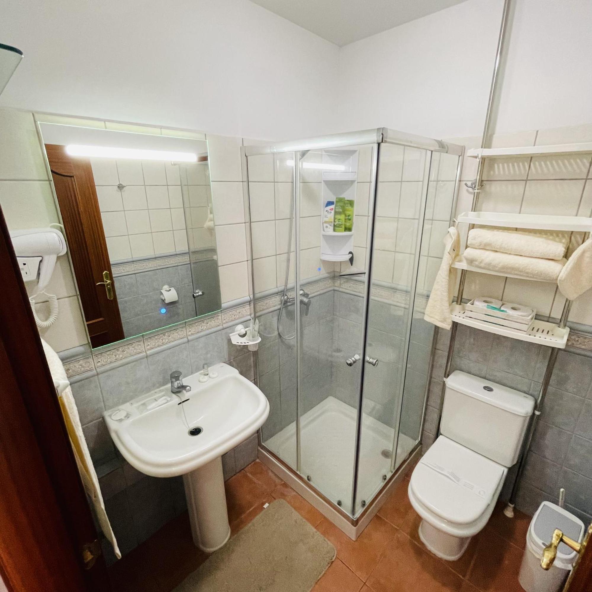 Apartamento Brisas Del Sur - Oasis Tenerife Sur Playa de San Juan  Luaran gambar